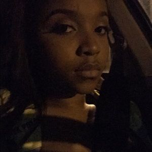 Meet your Posher, Aundria