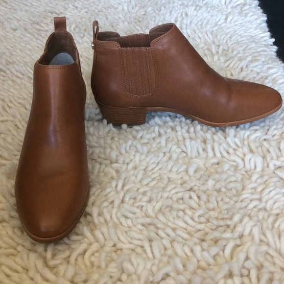 MICHAEL By MICHAEL KORS Bootie Sz 7.5 - Picture 2 of 4