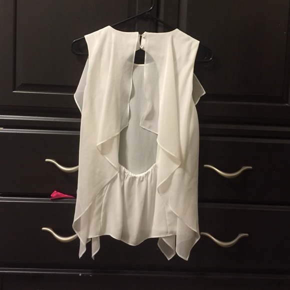 Open back top - Picture 2 of 3