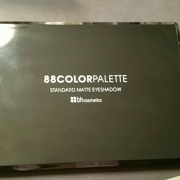 BH Cosmetics 88 Color Palette Matte Eyeshadow