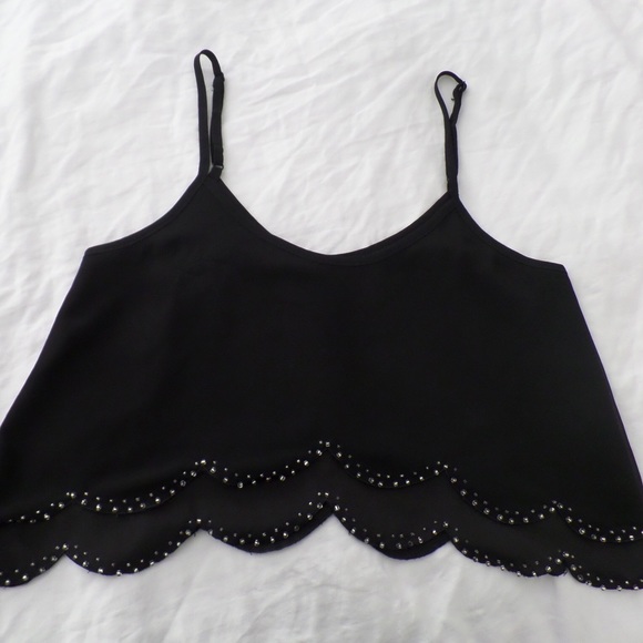 Black crop top w beads. - Picture 1 of 3