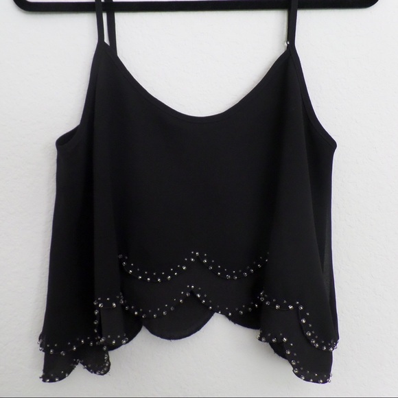 Black crop top w beads. - Picture 2 of 3