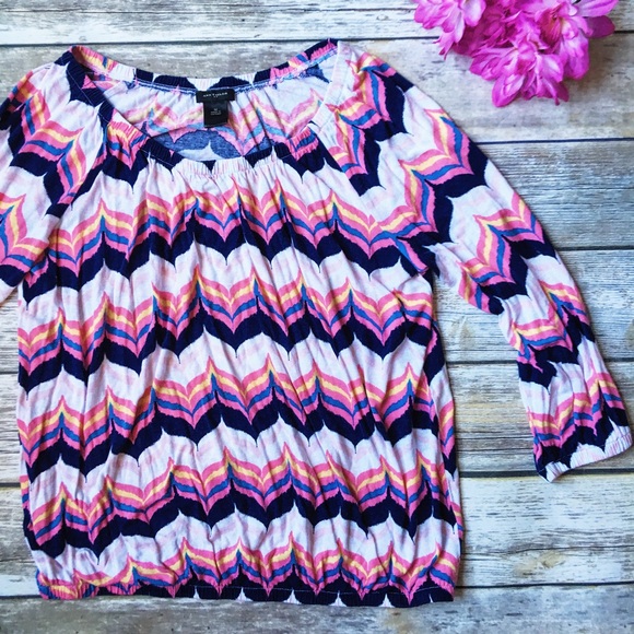 NFS 🚫 Ann Taylor Patterned Longsleeve Top