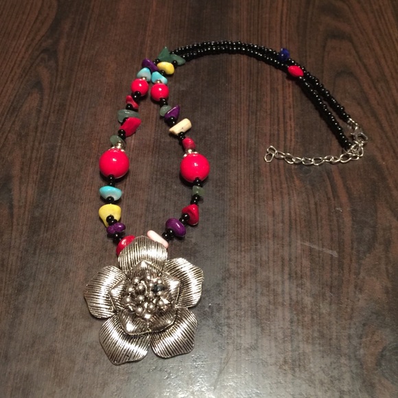 Silver flower necklace