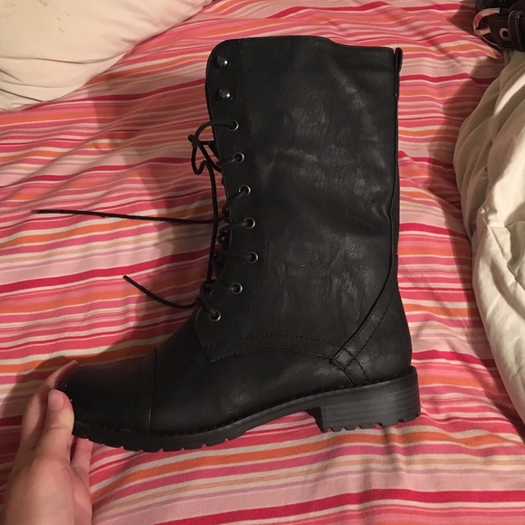 Combat boots PERFECT FOR FALL