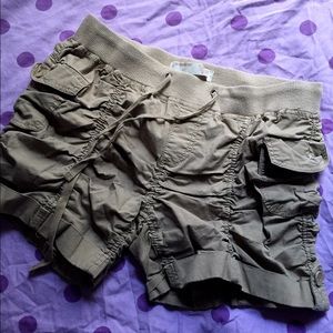 🔸FINAL PRICE🔸Khaki Elastic Waist Shorts