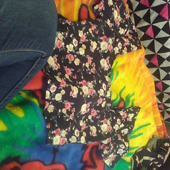 Floral croptop with lace back