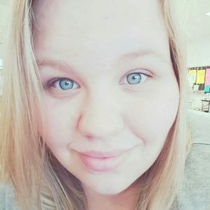 Meet your Posher, Sabrina