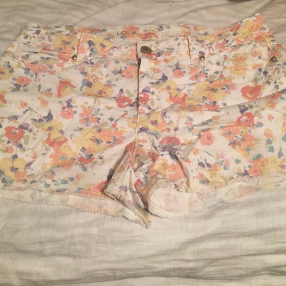 Lauren Conrad floral shorts