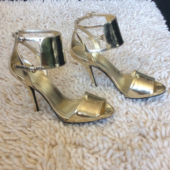 *AUTHENTIC* GUCCI Heels Sz 5.5