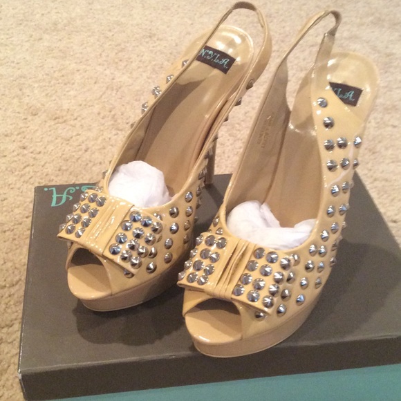 N.Y.L.A. New in Box Sling Back