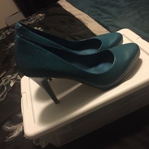 Nine West Teal Pump