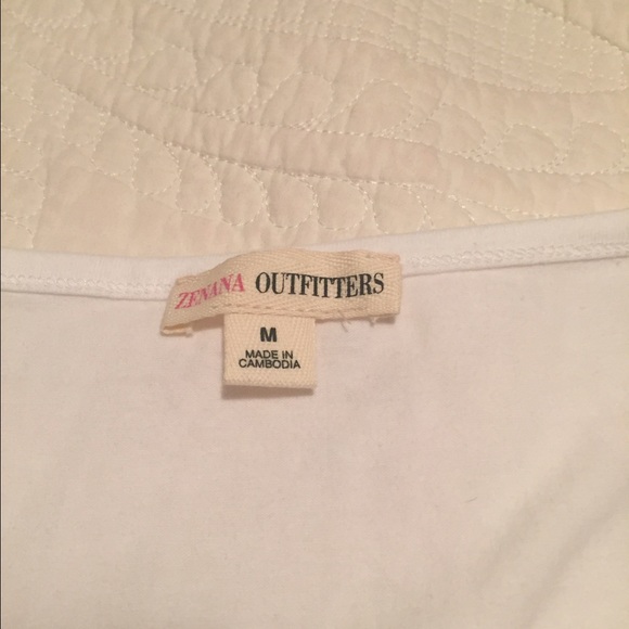 Zenana white crop top tee - Picture 2 of 3