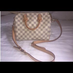 Louis Vuitton speedy 25 AUTHENTIC
