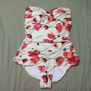 Jantzen twist front strapless bathing suit