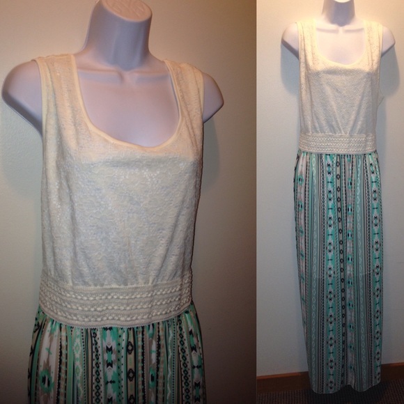 ⚓️ Firm! Smocked Maxi Dress Plus Size 2X - Picture 2 of 2