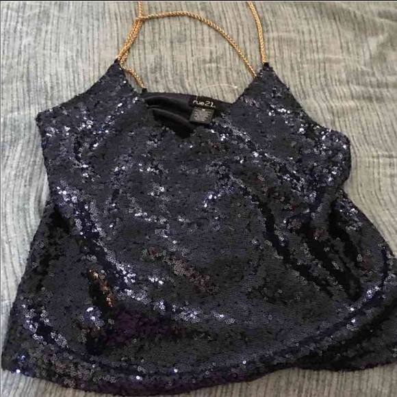 Sequin top with gold chain straps - Picture 1 of 1