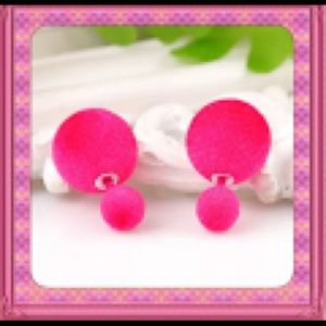 CLEARANCE New double sided earrings
