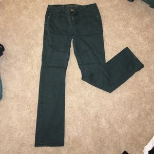 Straight leg 💚 green pants