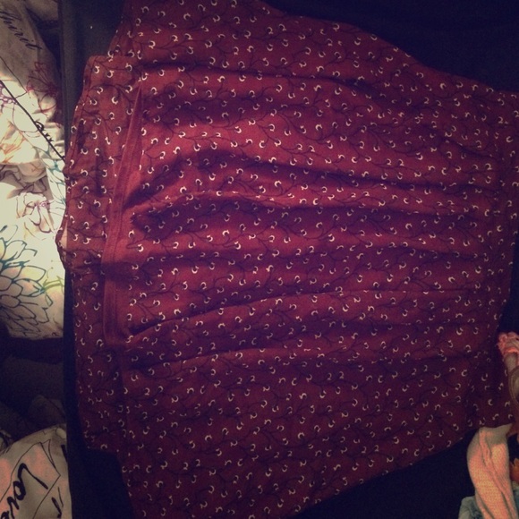 Old Navy Maroon Skirt