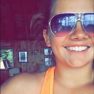 Meet your Posher, Katrina