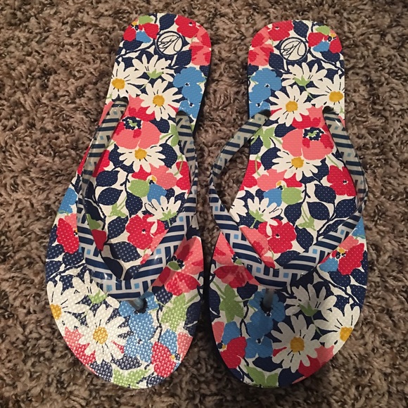 Like New Vera Bradley Sandal