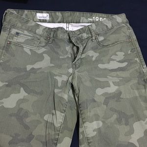 Camo skinny mid calf jeans