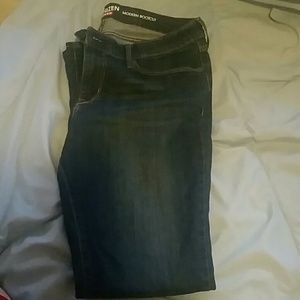 16M jeans, never worn