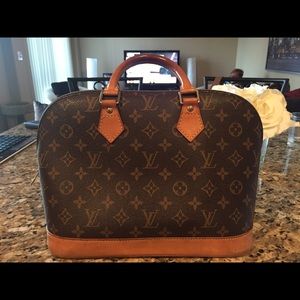 Louis Vuitton Alma Authentic
