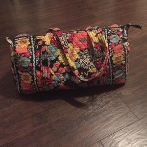 * 1 hr SALE * Vera Bradley small Duffle