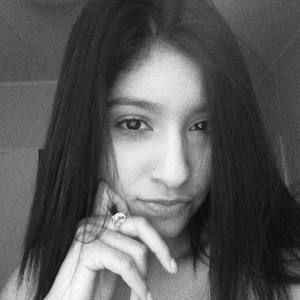 Meet your Posher, Ester