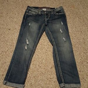 Hydraulic Ripped Distressed Jean Capris