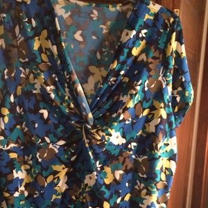 Jones/New York beautiful blouse