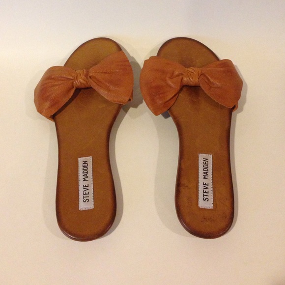 Steve Madden Leather Flip Flop Sandal