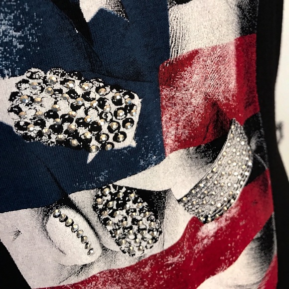 🍀 NWT! 🇺🇸✌🏻️ Gemmed Peace Sign Tank! - Picture 3 of 7