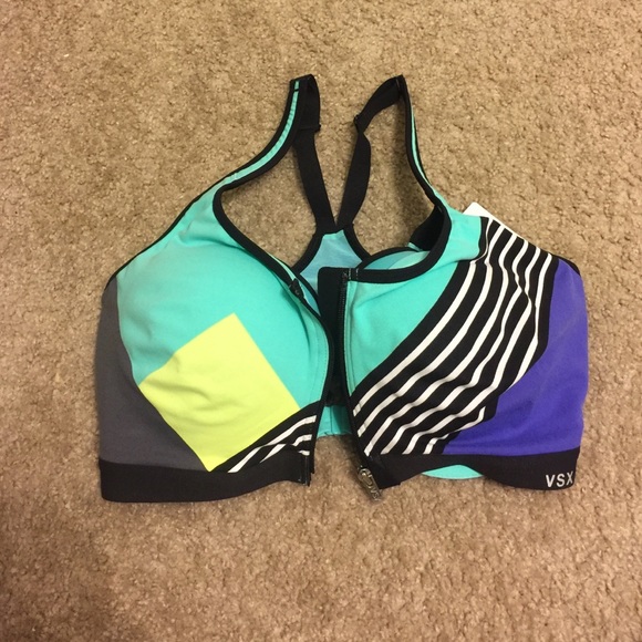 Sports bra