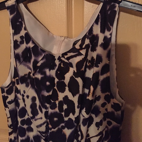 Ann Taylor Size 8 - Picture 3 of 3