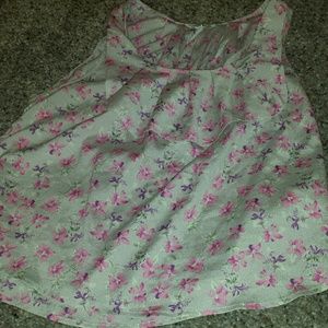 This shirt is perfect for a warm day!
