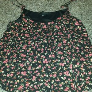 Blouse with flower print