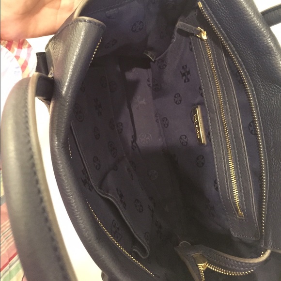 Brand New Tory Burch handbag NWOT - Picture 3 of 4