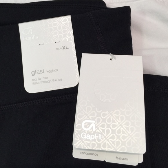 GapFit Black Capri Leggings