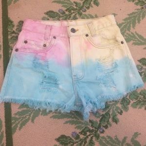Levis rainbow the-dye high waisted shorts