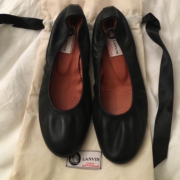 Lanvin black leather flats