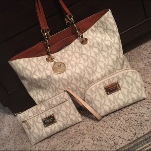 Michael Kors Bag and Cosmetic Bag ONLY!!!