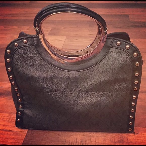⚫️BLACK PURSE⚫️