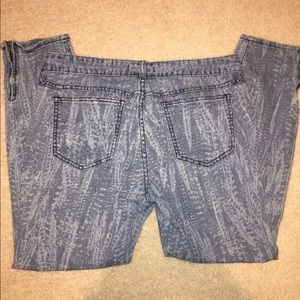 Free People Ankle Jeans w/ Zipper