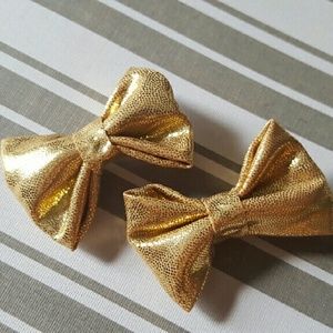 Hair bows