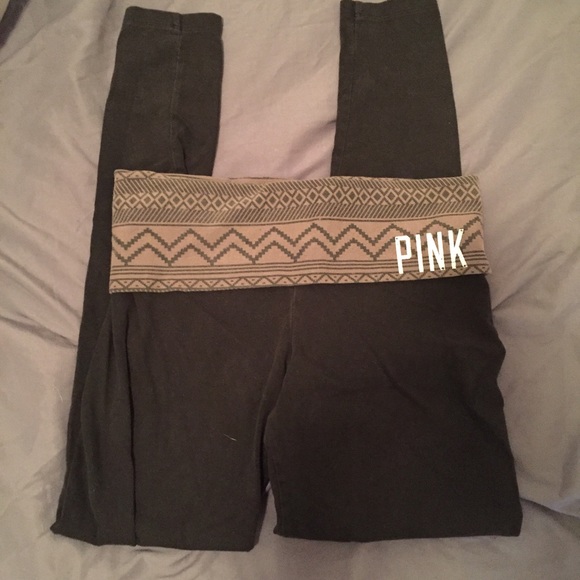 Victoria's Secret PINK Yoga Legging