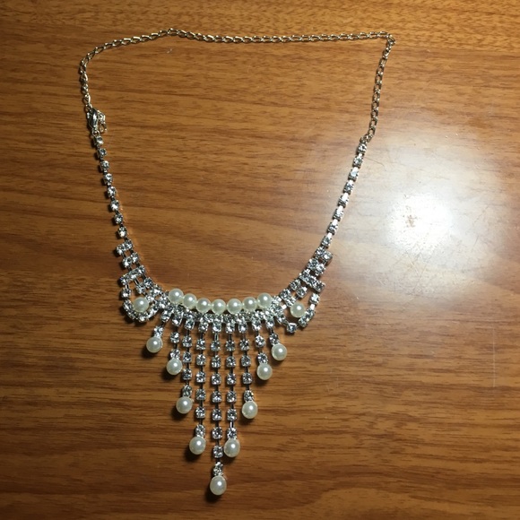 Diamond Pearl necklace