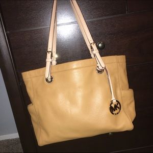 Michael Kors Brown Leathet Tote *sale today only
